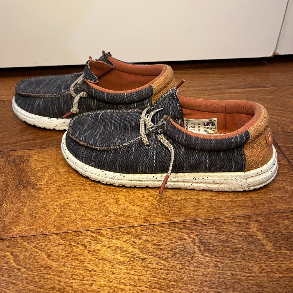 Hey Dude Kids' Charcoal Moccasins - Picture 6 of 6